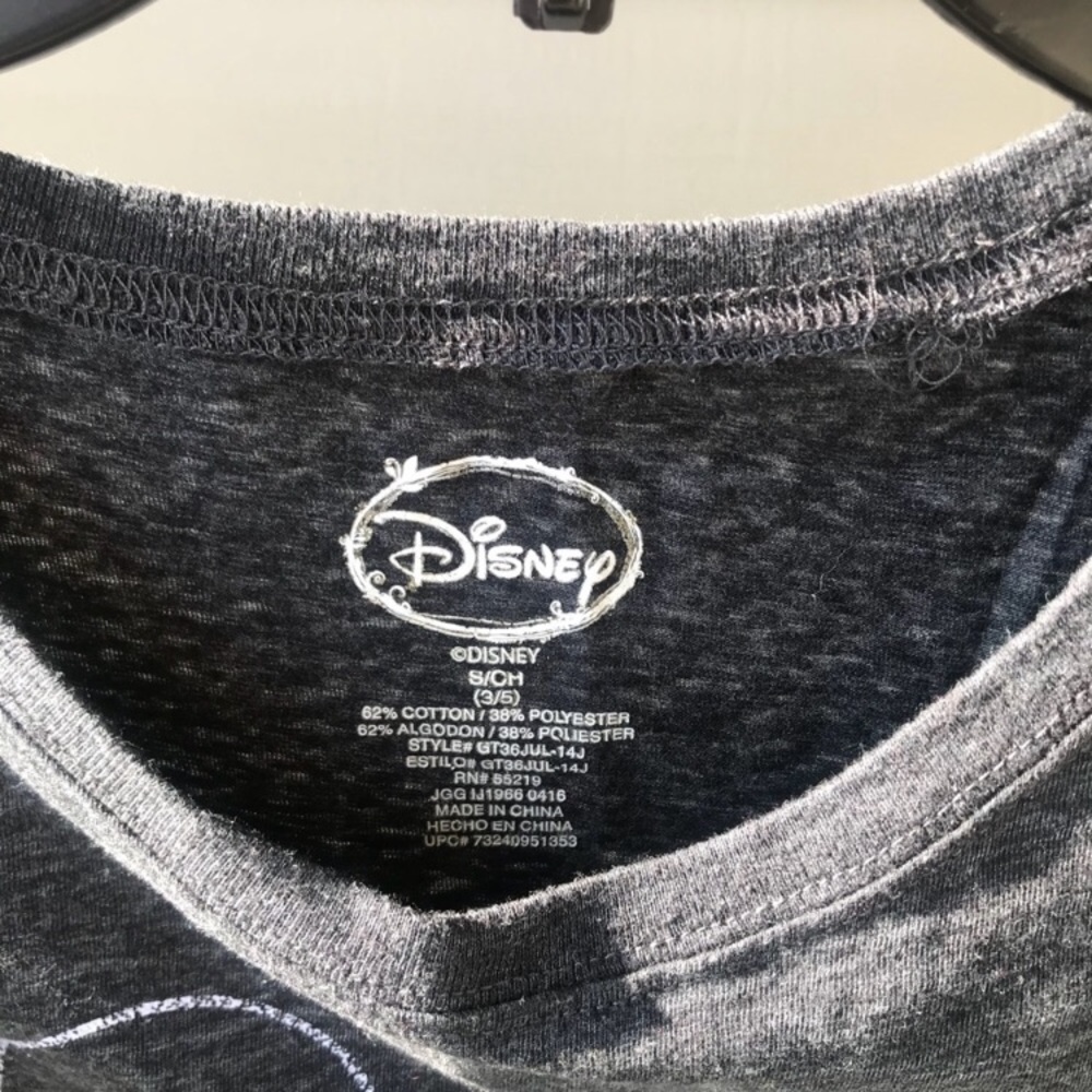 ๐ Mickey Mouse Disney Small T-shirt - Picture 5 of 6